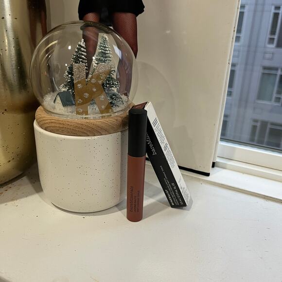 NEW BareMinerals Statement Matte Lipstick in Brave Pink - Picture 3 of 5